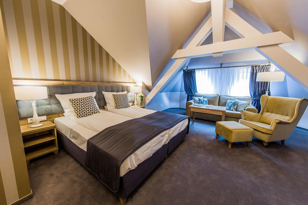 Hotel Debowy Biowellness & Spa Gory Sowie Bielawa  Ngoại thất bức ảnh