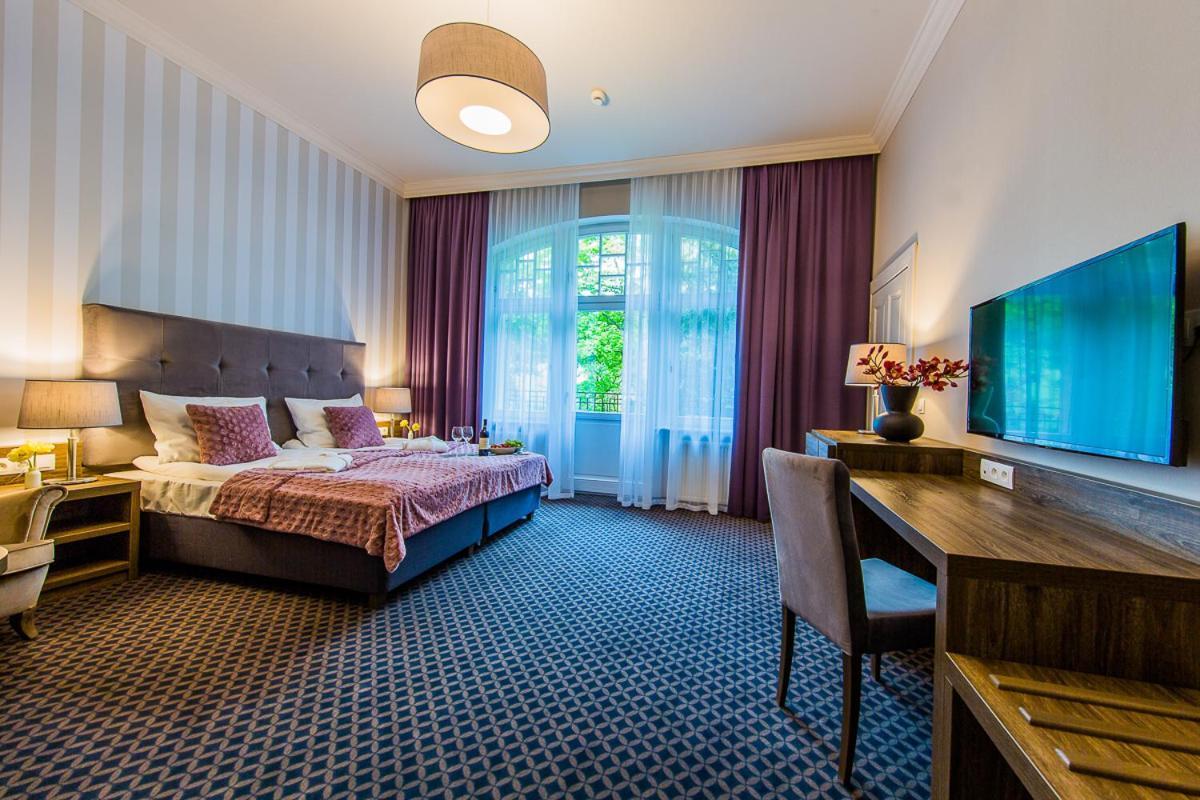 Hotel Debowy Biowellness & Spa Gory Sowie Bielawa  Ngoại thất bức ảnh